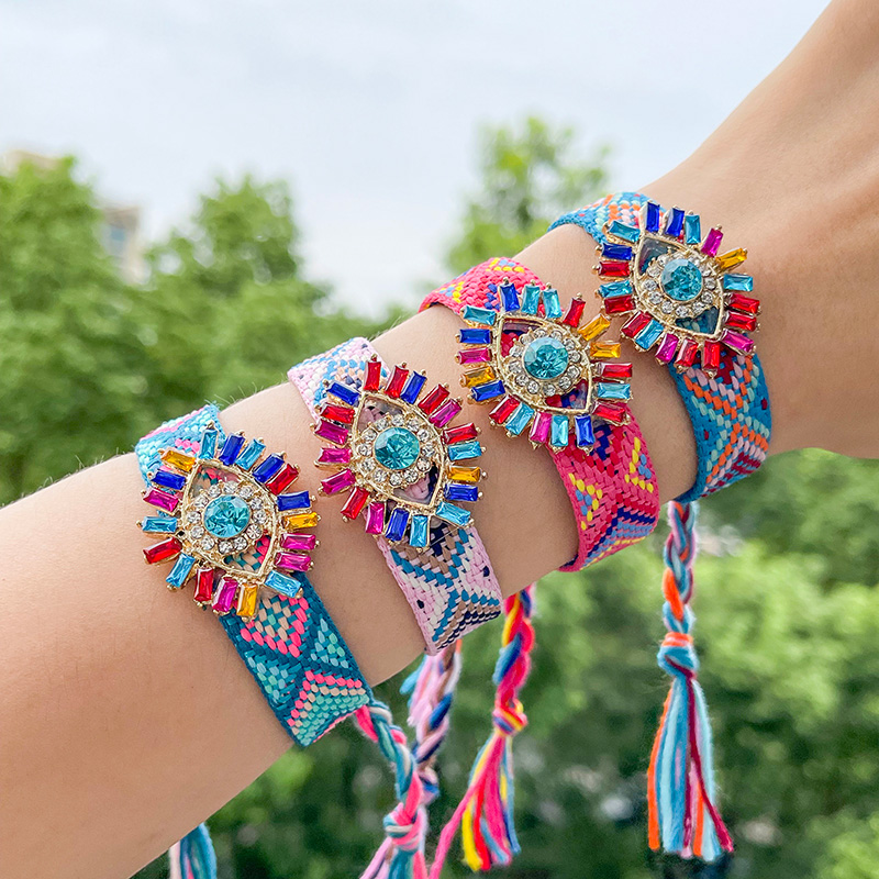 Brazalete De Aleación Con Motivo Tejido De Ojo De Diamante
