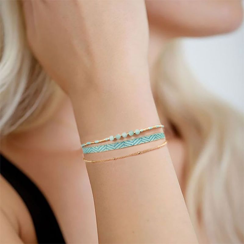 Pulsera Multicapa De Cordón Trenzado Con Pedrería
