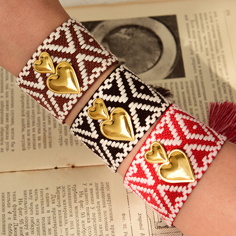Pulsera De Borla Con Patrón Trenzado De Borde Ancho De Corazón De Amor De Aleación