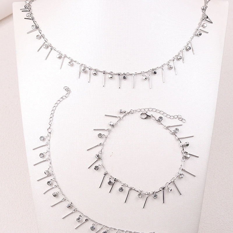 Pulsera Con Borlas De Cobre Y Diamantes
