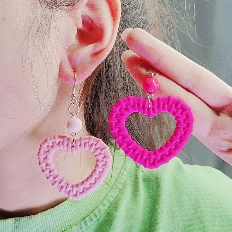 Pendientes De Amor Con Patrón De Tejido Hueco