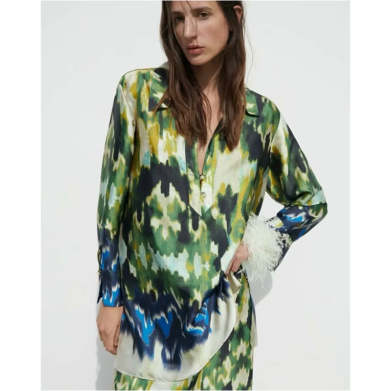 Camisa Con Estampado De Solapa De Poliéster