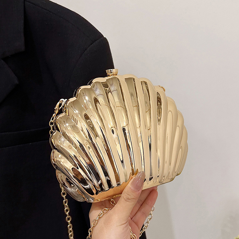 Bandolera Con Estructura Metálica