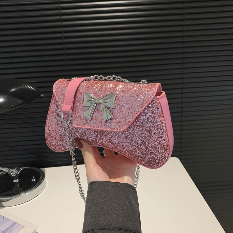 Bandolera Con Solapa Y Lazo Con Lentejuelas