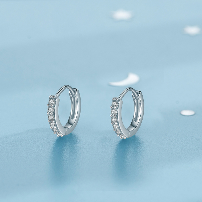 Pendientes Redondos De Plata Con Diamantes