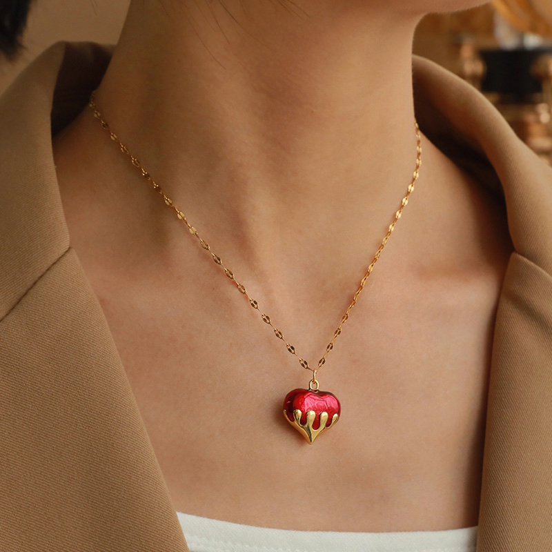 Collar Con Colgante De Amor Con Gota De Aceite Y Corona De Acero De Titanio