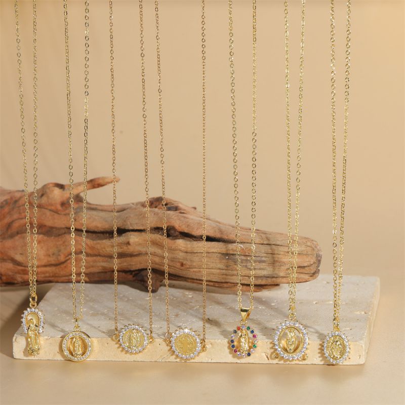 Collar Retrato De Cobre Y Diamantes
