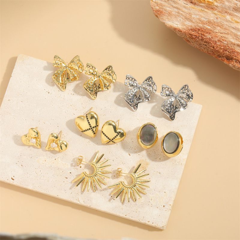 Pendientes De Amor De Cobre Con Forma Especial