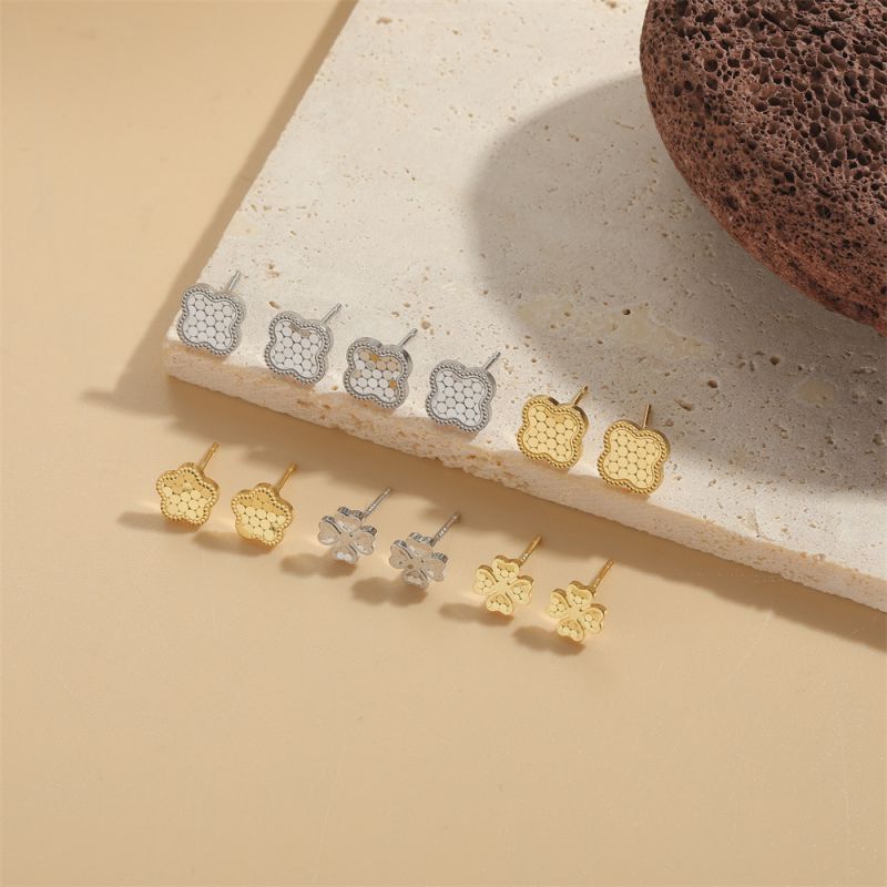 Aretes De Flores De Cobre Bañados En Oro