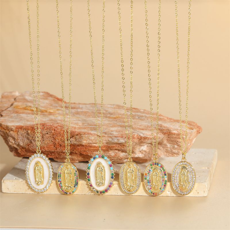 Collar Madonna De Cobre Bañado En Oro Y Diamantes