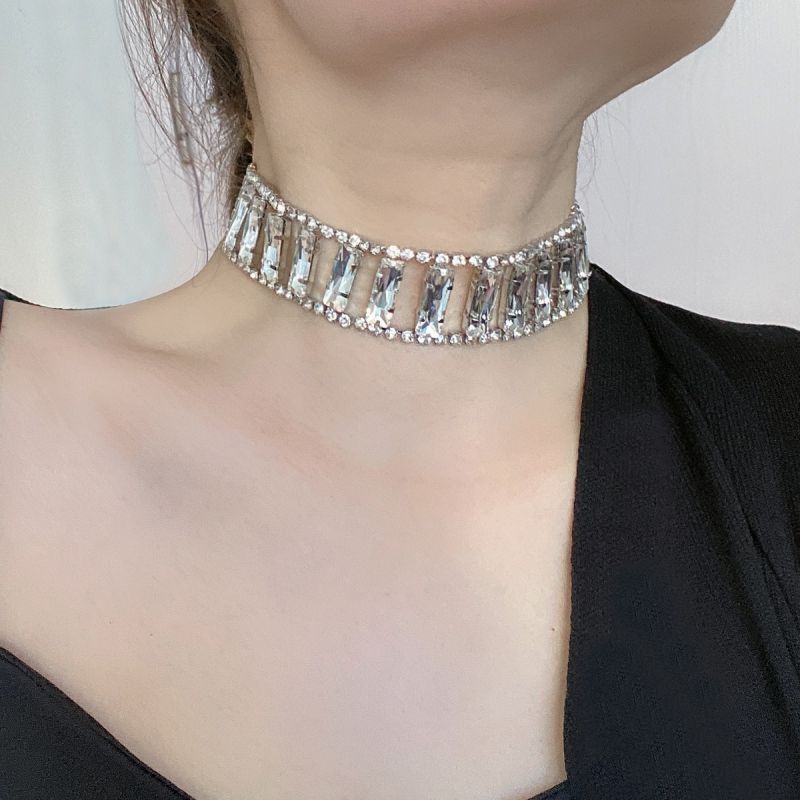 Collar Rectangular De Aleación De Diamantes.