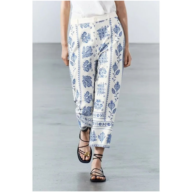 Pantalón Bordado Estampado Poliéster