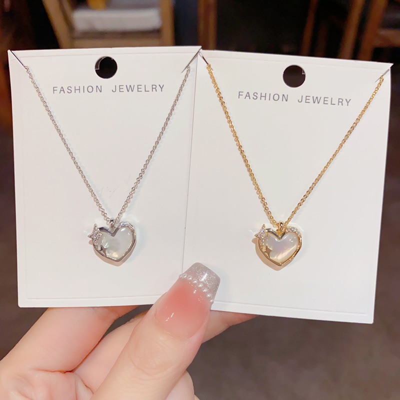 Collar De Nácar En Forma De Corazón Con Incrustaciones De Circonio