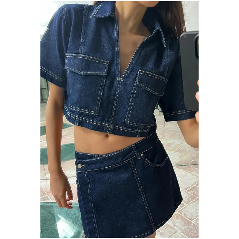 Top Denim Con Cuello En V Y Solapa