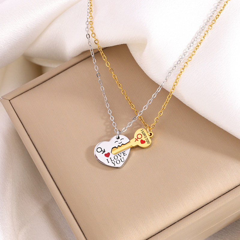 Conjunto De Collar Con Llave De Corazón De Acero Titanio