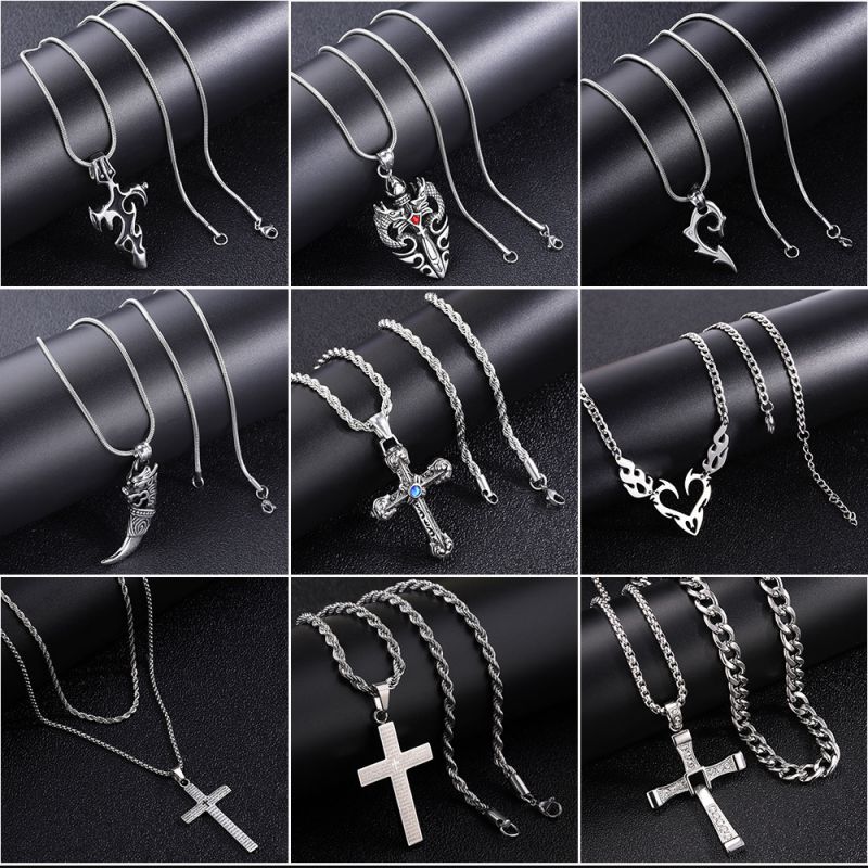 Collar De Hombre Con Cruz Geométrica De Acero Titanio