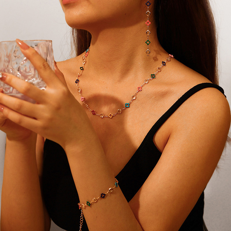 Conjunto De 4 Piezas De Collar Pendientes Y Pulsera De Flores Con Gota De Aceite De Circonio Con Incrustaciones De Cobre