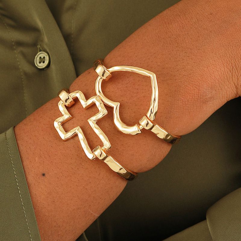 Pulsera De Corazón Hueco De Metal