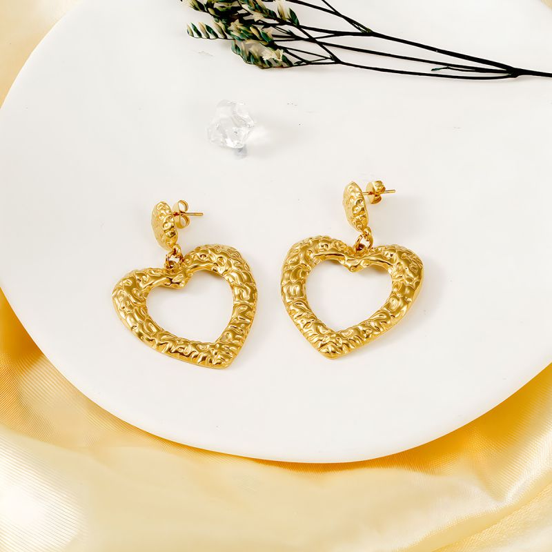 Pendientes De Lava De Corazón