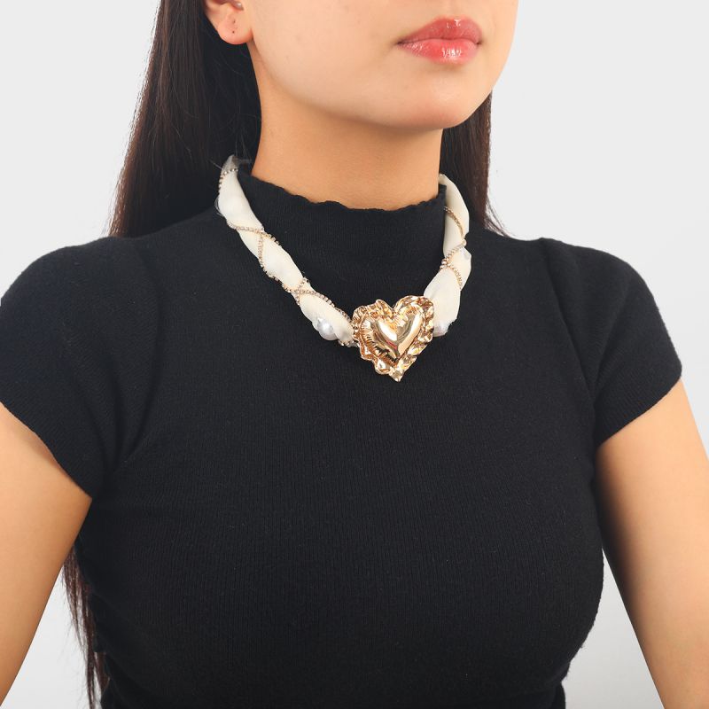 Collar De Cadena De Malla De Perlas Y Corazón De Aleación