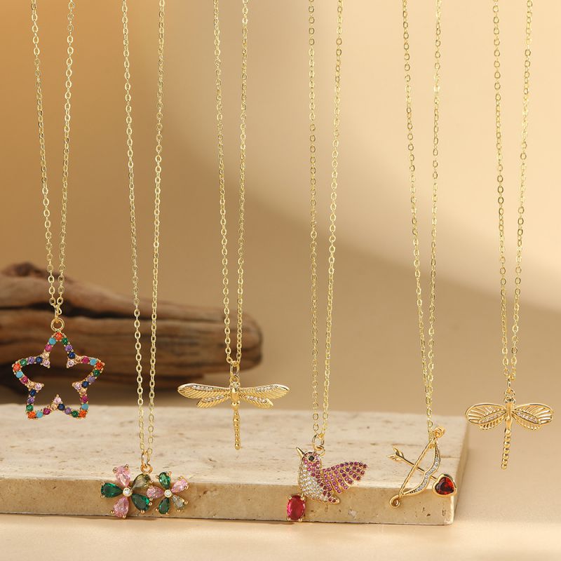 Collar De Arco Y Flecha De Cobre Y Diamantes