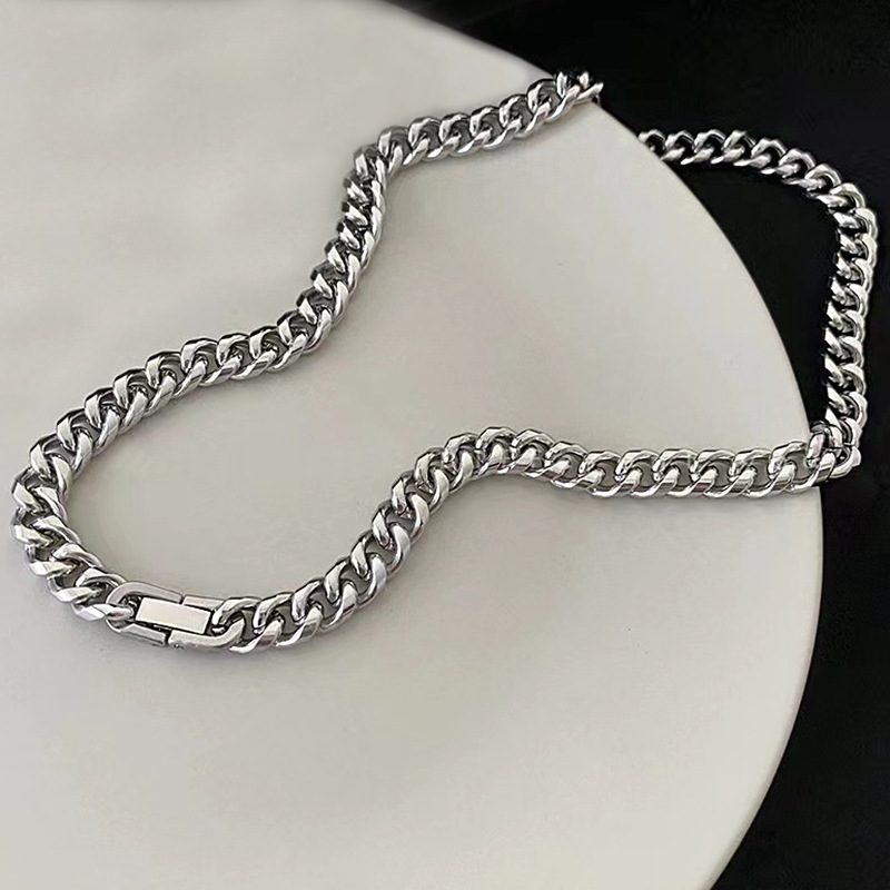 Collar De Hombre Con Cadena Geométrica De Acero Inoxidable