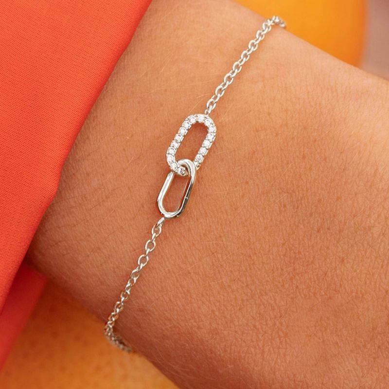 Conjunto De Collar Y Pulsera Ovalados De Plata Y Diamantes