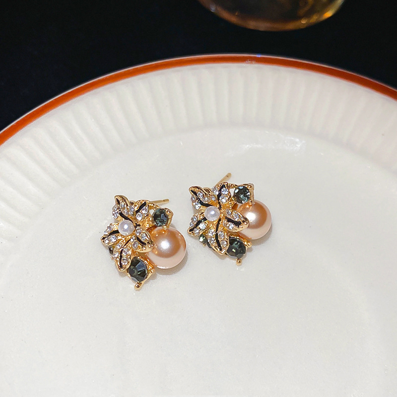 Aretes De Perlas Y Flores De Diamantes De Metal