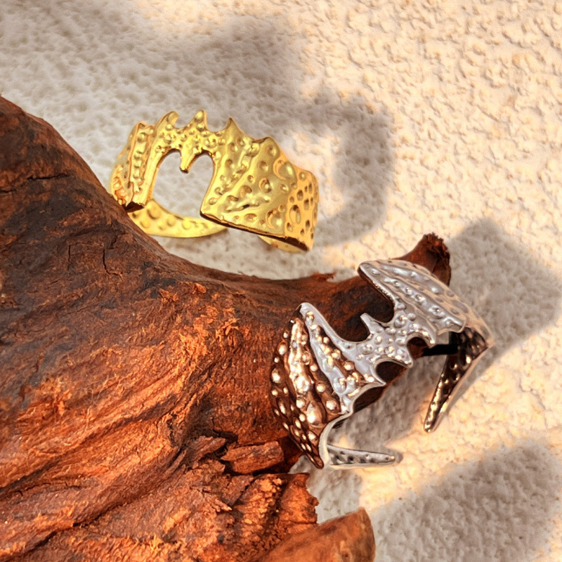 Anillo Abierto De Acero Inoxidable Con Forma De Murciélago