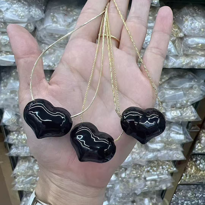 Collar De Corazón De Cobre En 3d
