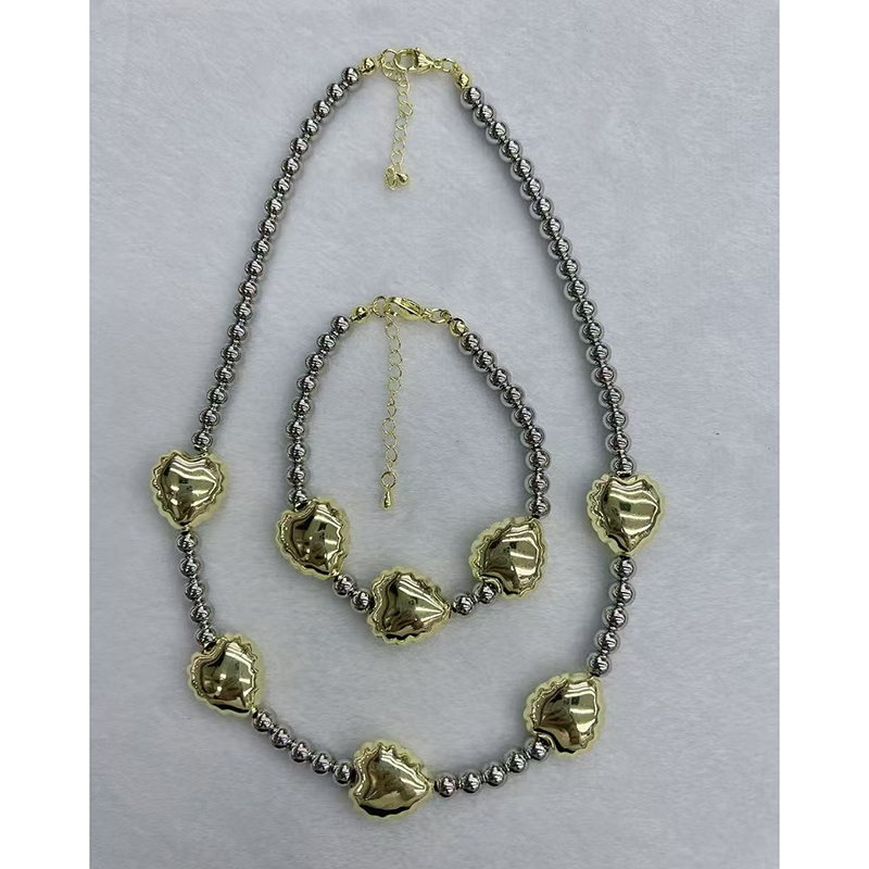 Collar De Cuentas De Corazón De Cobre Bañado En Oro