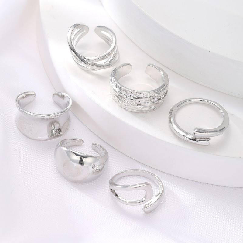 Juego De Anillos Irregulares Con Cruz De Aleación
