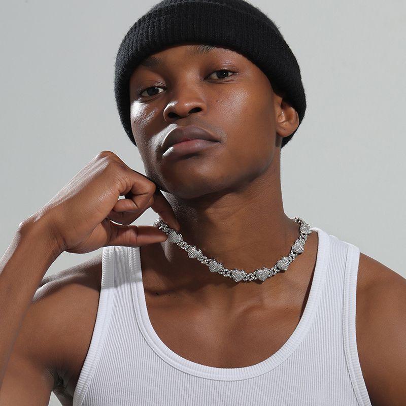 Collar De Aleación Con Forma De Corazón De Diamantes Para Hombre