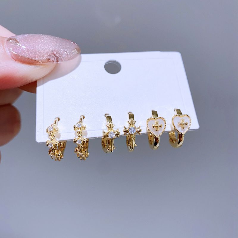 Juego De Pendientes Con Forma De Cruz De Corazón Y Circonitas Incrustadas En Cobre
