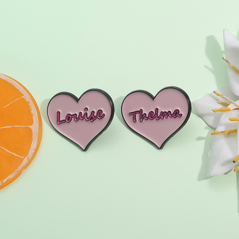 Broche De Corazón De Aleación