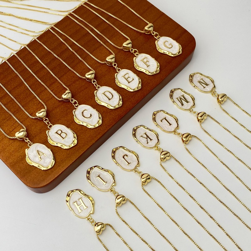 Colgante De Corazón Irregular De 26 Letras Bañado En Oro Y Cobre (sin Cadena)