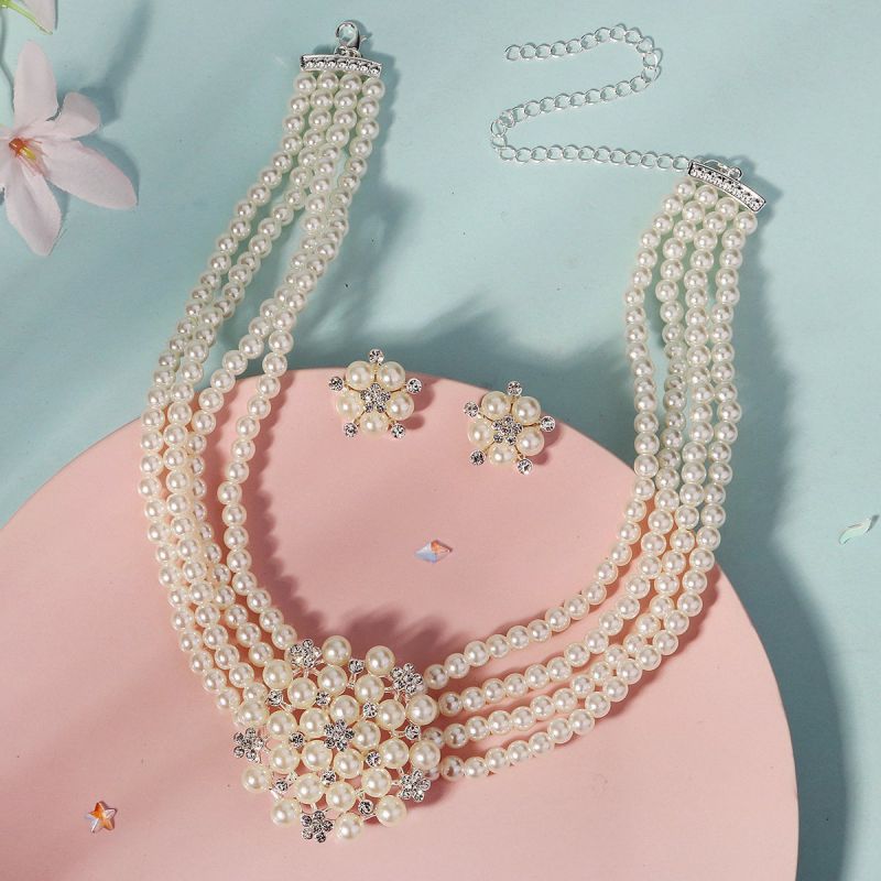 Conjunto De Collar Y Pendientes Con Perlas Multicapa