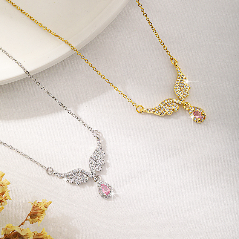 Collar De Lágrima Con Alas De Diamante Y Acero De Titanio