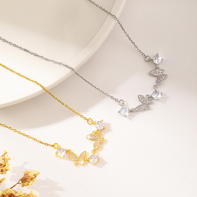 Collar De Mariposa Con Diamantes De Acero De Titanio