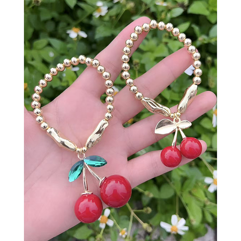 Pulsera De Cerezas Con Cuentas De Cobre Bañadas En Oro