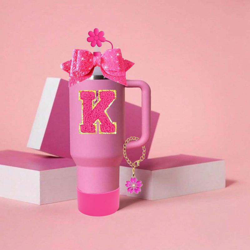 Juego De Colgante Con Forma De Taza De Flor Y Letra Con Lazo De Aleación
