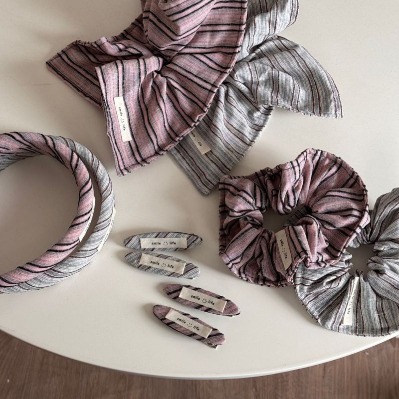 Diadema De Tela Con Rayas De Ala Ancha