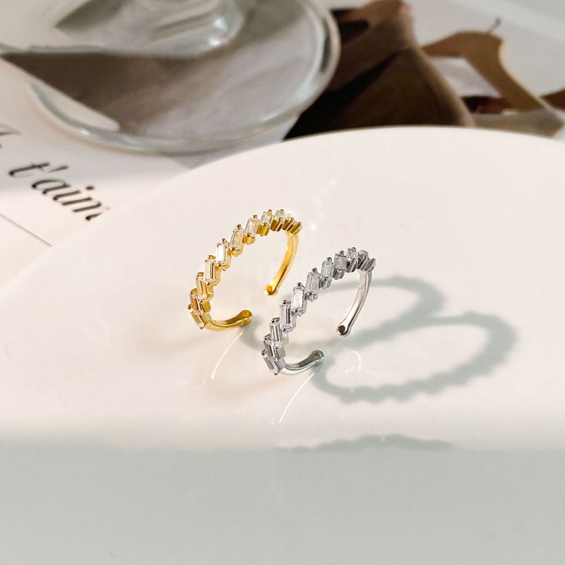 Anillo De Circón Rectangular