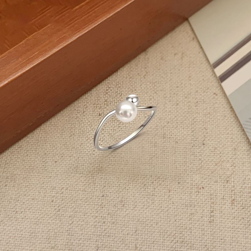 Anillo Curvo De Perla