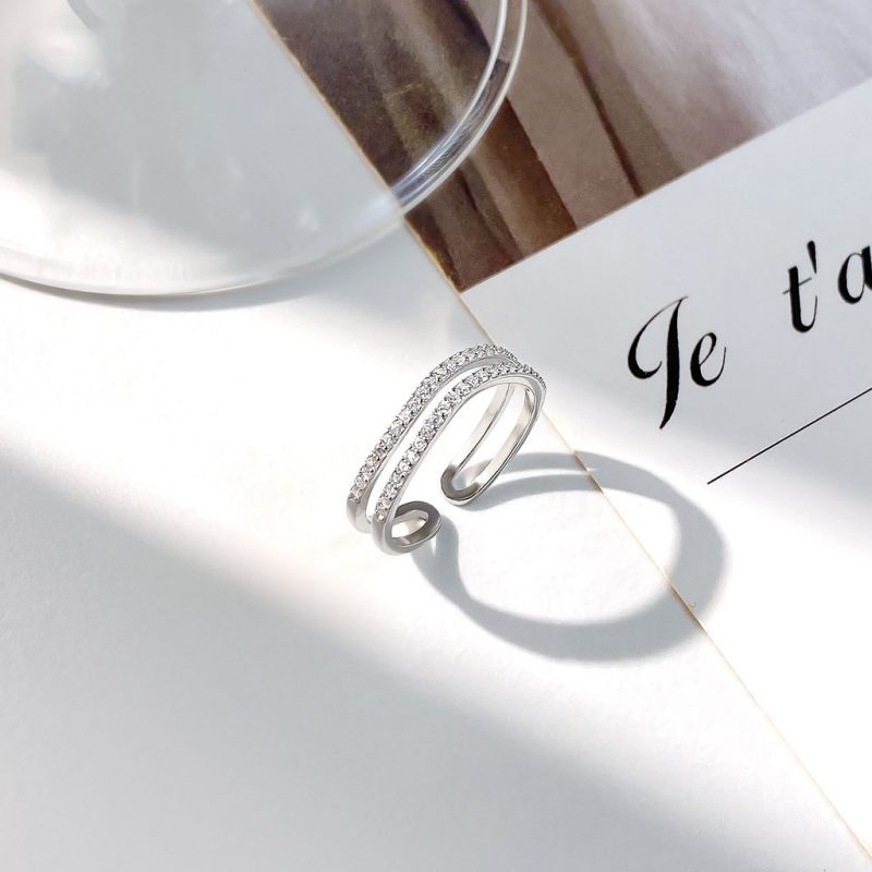 Anillo De Plata Y Diamantes Con Doble Hilera De Diamantes