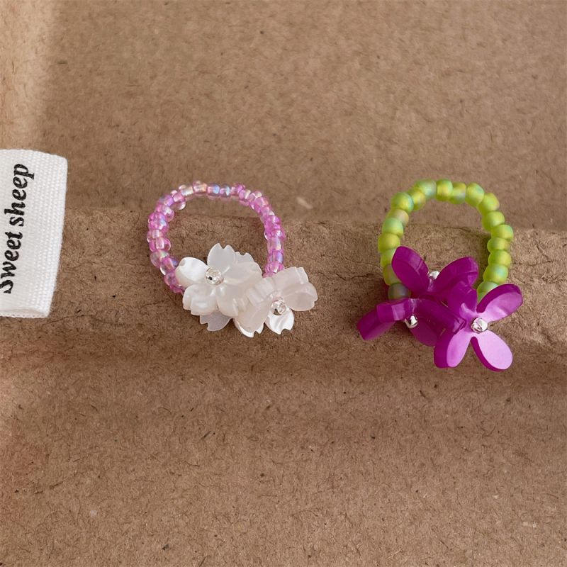 Anillo De Flor De Cuentas De Arroz