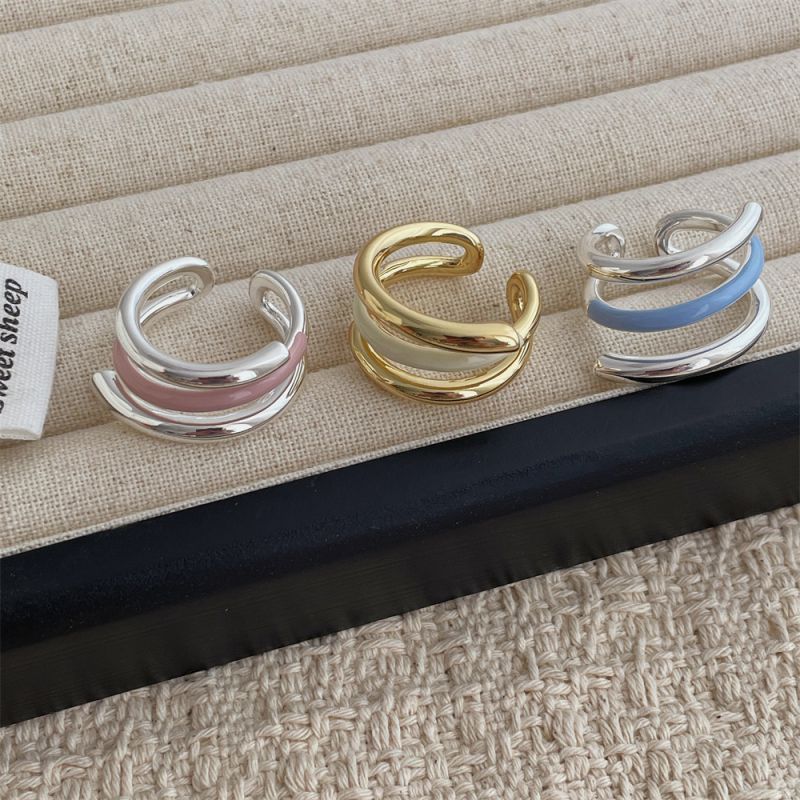Anillo De Capas De Metal