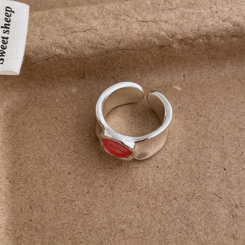 Anillo Ovalado De Metal