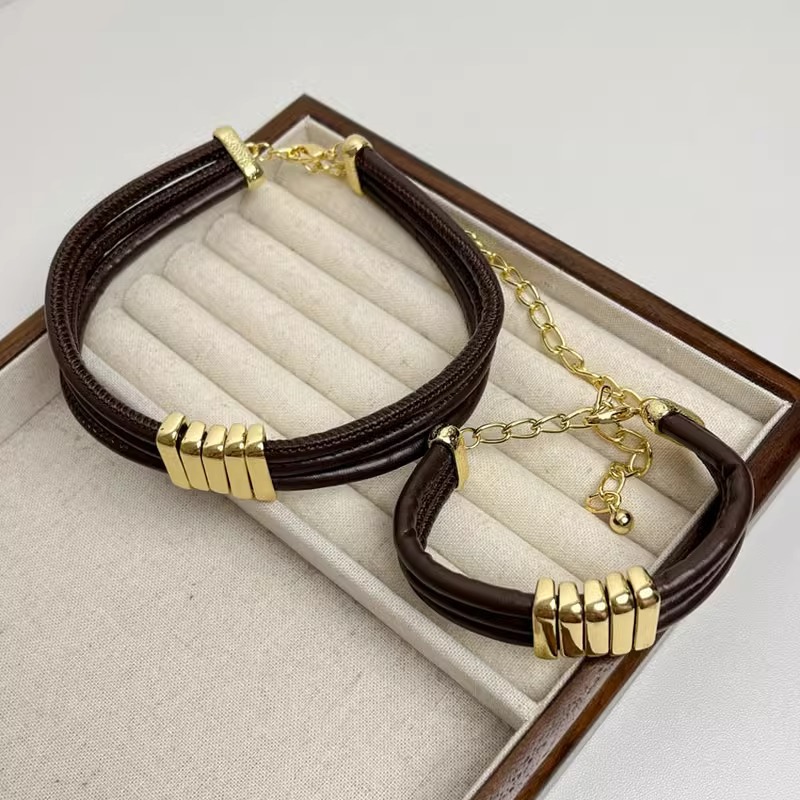 Pulsera Redonda De Cuero Pu