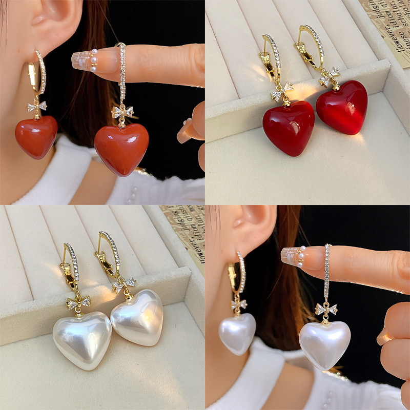 Pendientes De Aro Con Corazón Y Lazo De Diamantes